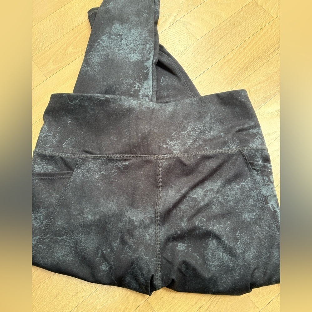 Danskin Heather Gray and Black Active Leggings Tie- Dye - Picture 2 of 4